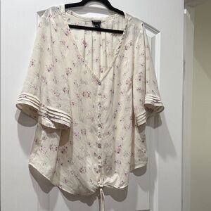 Torrid Cream Floral Button-Up Blouse